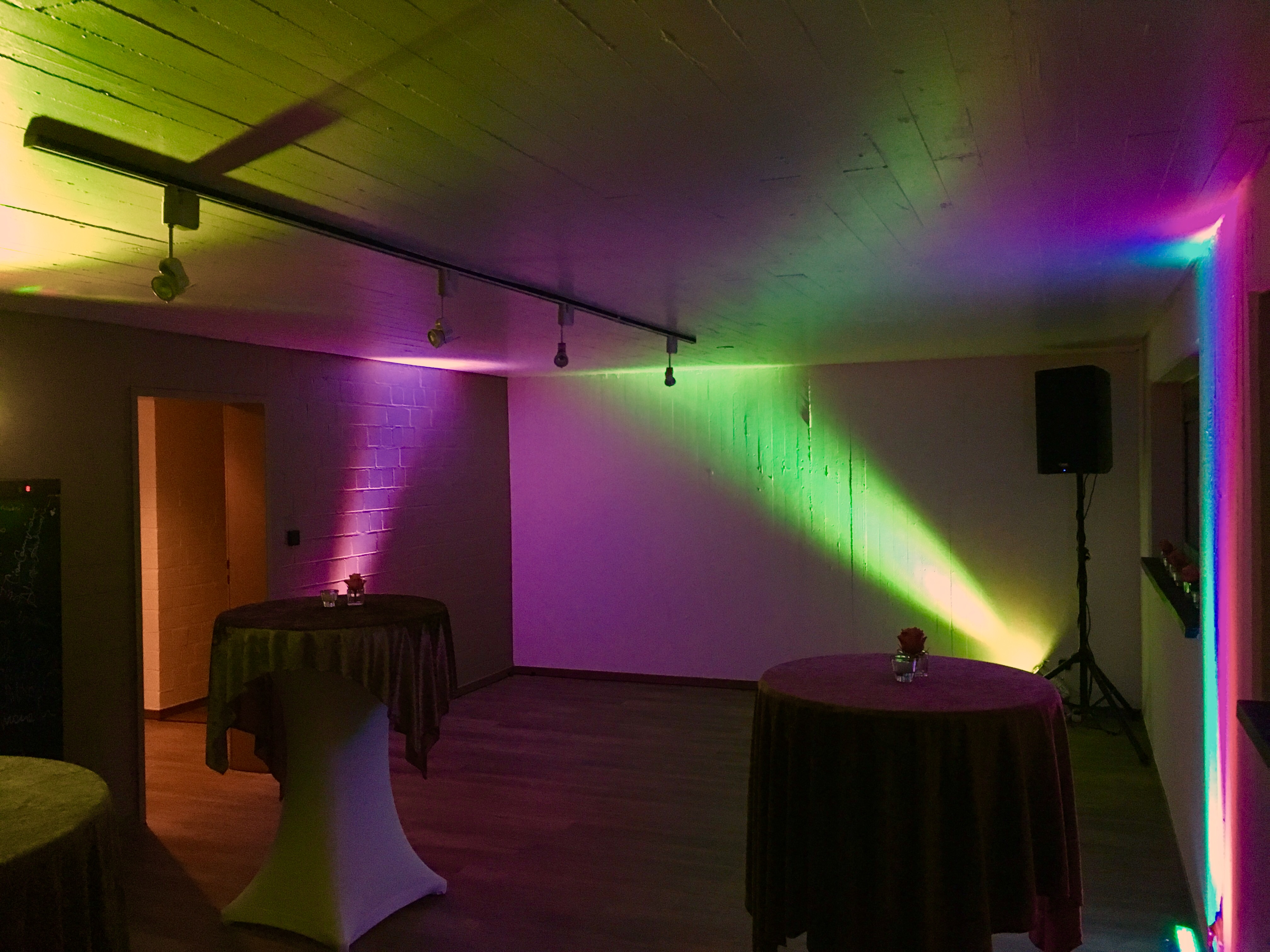 Beamer mieten Münster – Hochwertige Präsentationstechnik für Ihr Event