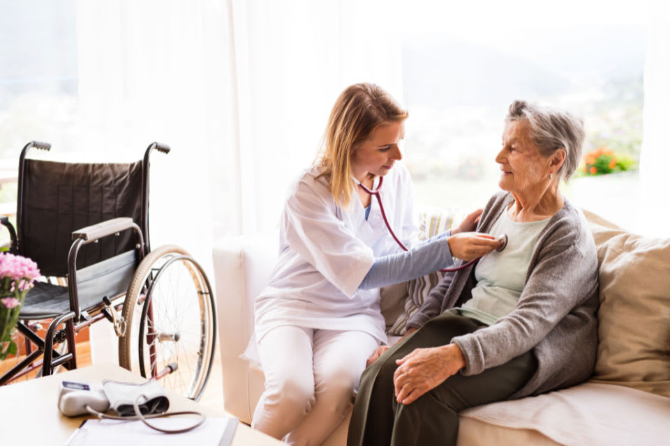 Ganzheitliche Betreuung: Unser Gesundheits- und Krankenpfleger jobs Osnabrück für Ihre Familie