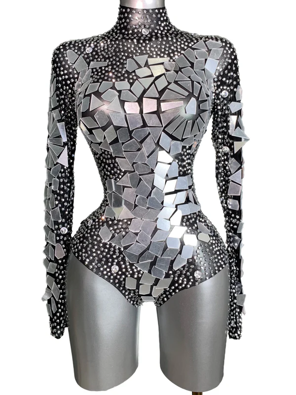 Von Techno bis Festival: Rave Outfits Damen für jeden Beat