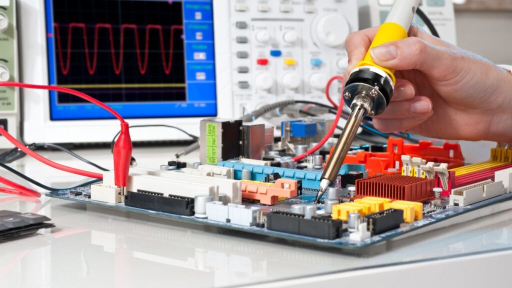 Wie sich die Prüfung elektrischer Anlagen auf die Netzstabilität auswirkt